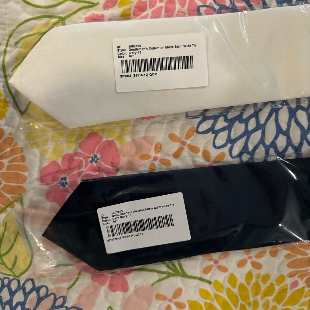 New mens Azazie navy and white ties 62” - Picture 2 of 3